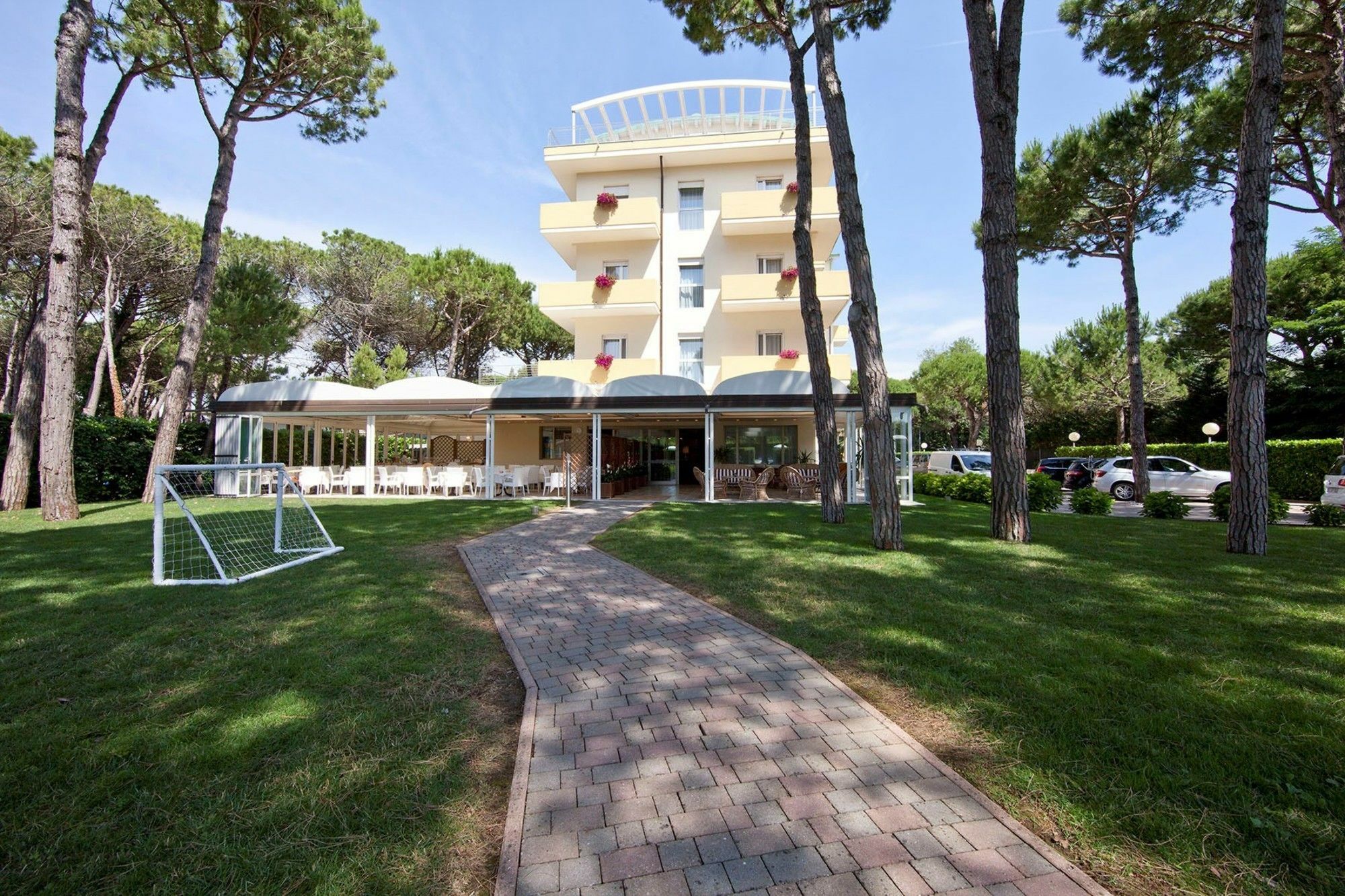 Aparthotel La Pineta Lido di Jesolo Zewnętrze zdjęcie